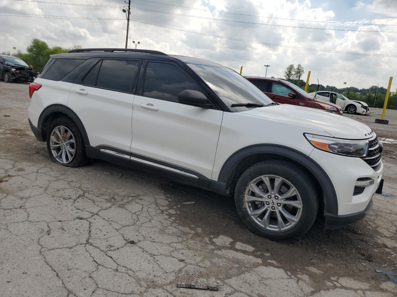 2020 FORD EXPLORER XLT photo 7