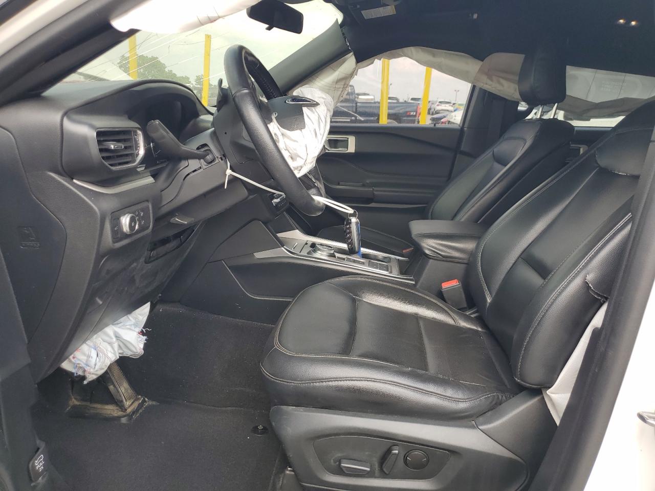 2020 FORD EXPLORER XLT photo 13