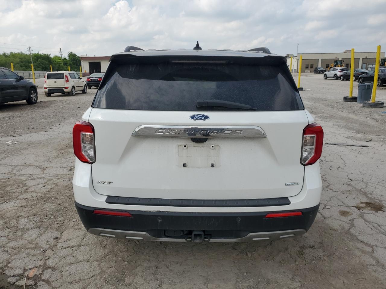 2020 FORD EXPLORER XLT photo 11