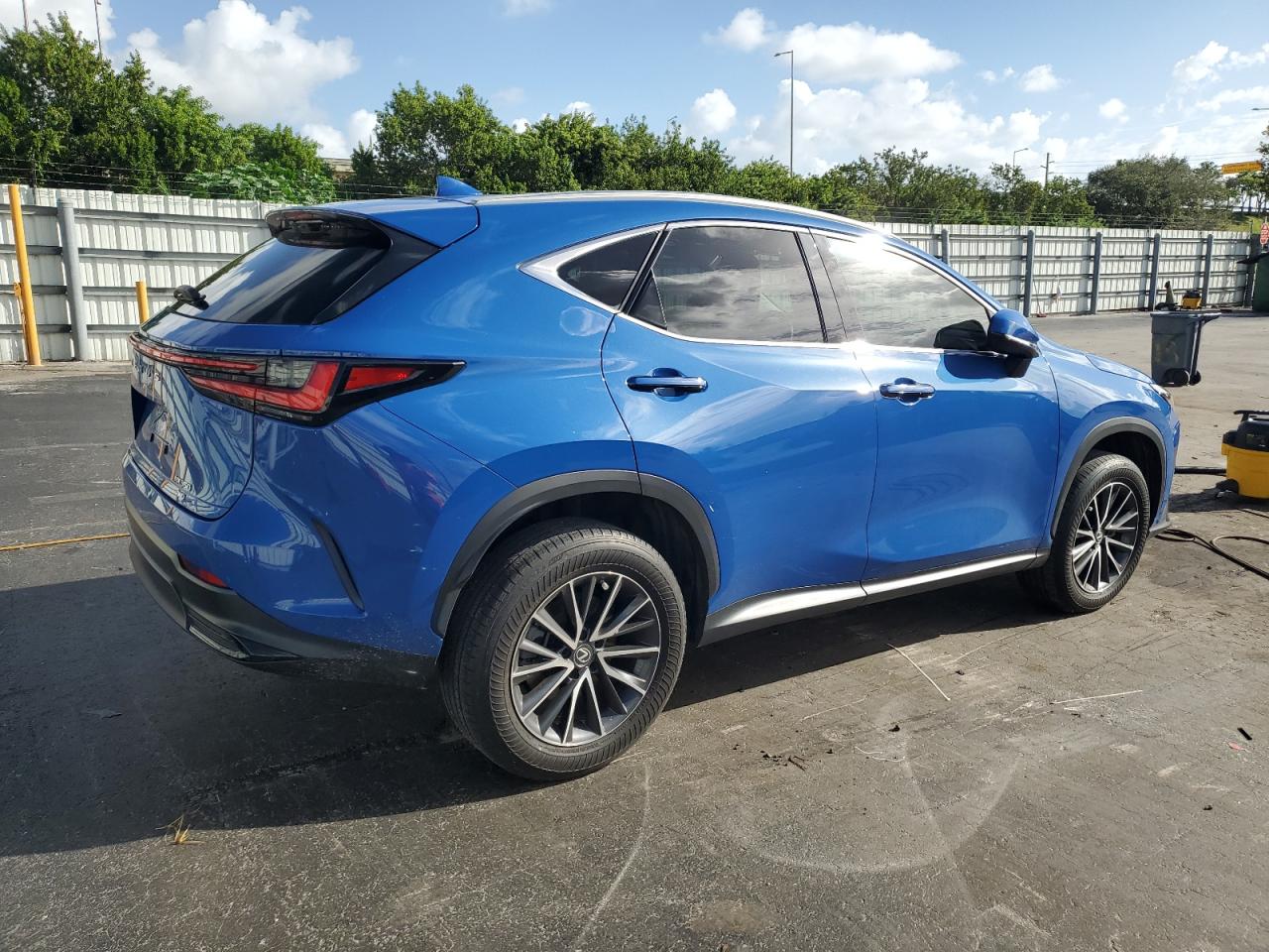 2022 LEXUS NX 350 photo 3