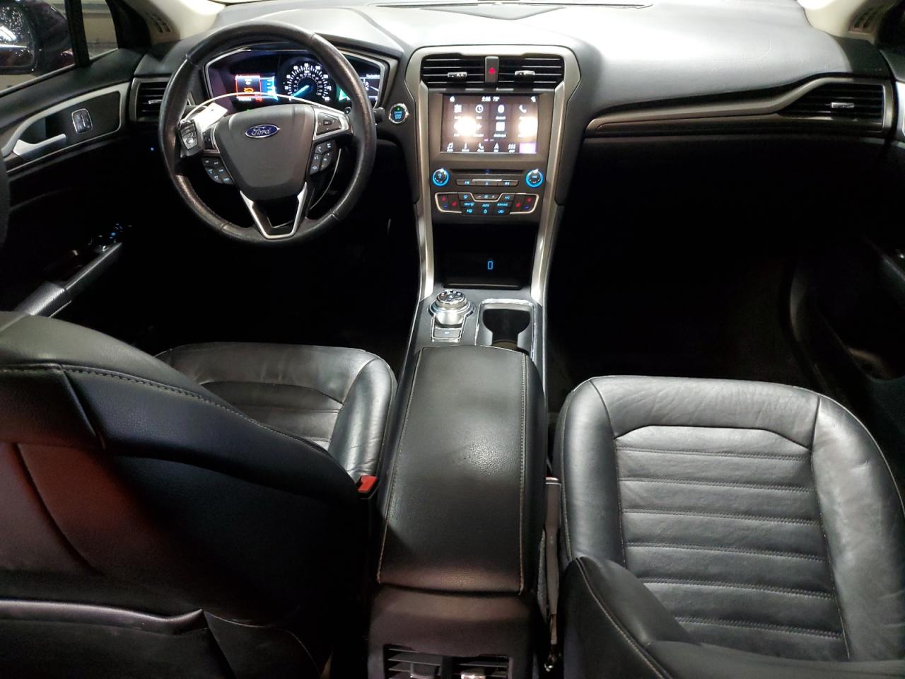 2017 FORD FUSION SE photo 15