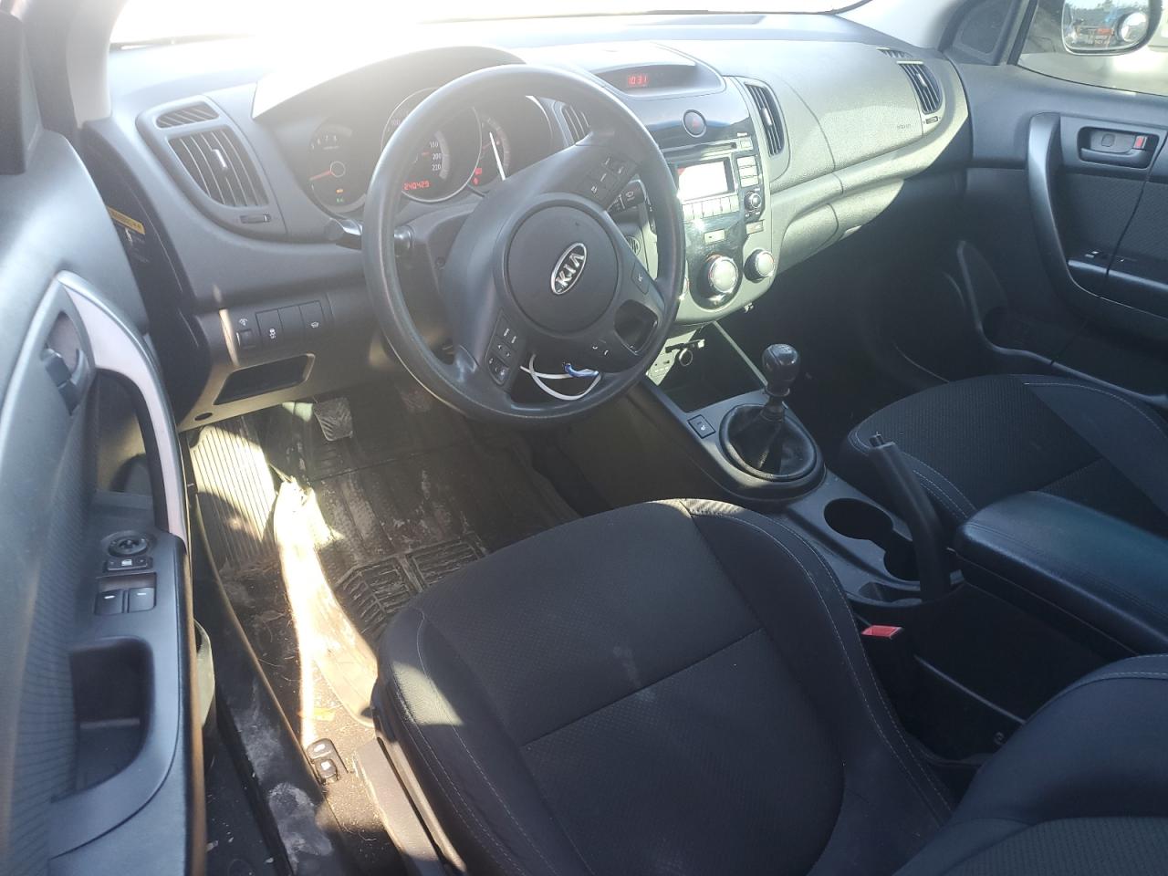 2010 KIA FORTE EX photo 8