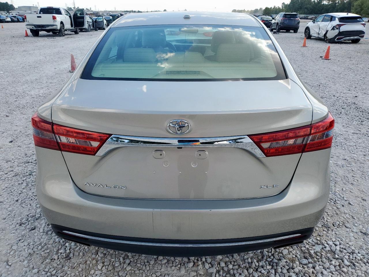 2016 TOYOTA AVALON XLE PREMIUM photo 11