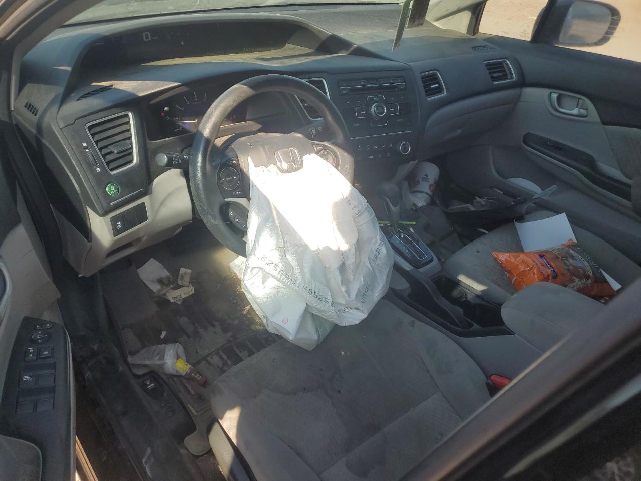 2015 HONDA CIVIC LX photo 15