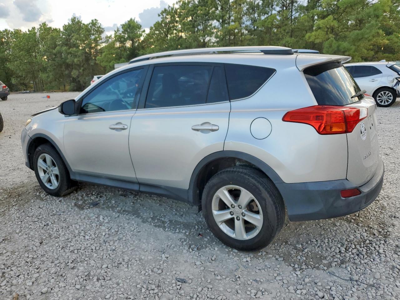 2013 TOYOTA RAV4 LE photo 3