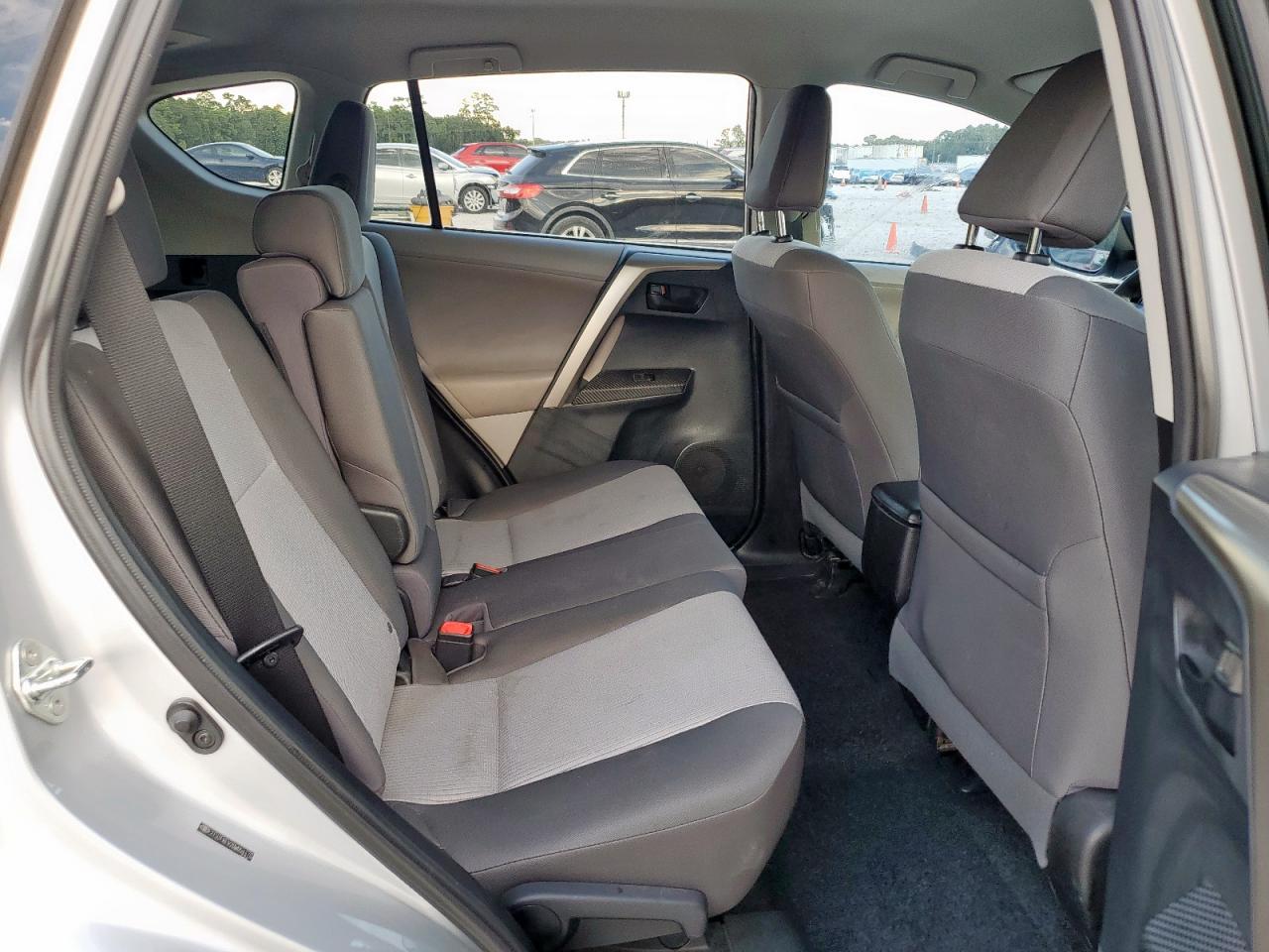 2013 TOYOTA RAV4 LE photo 21