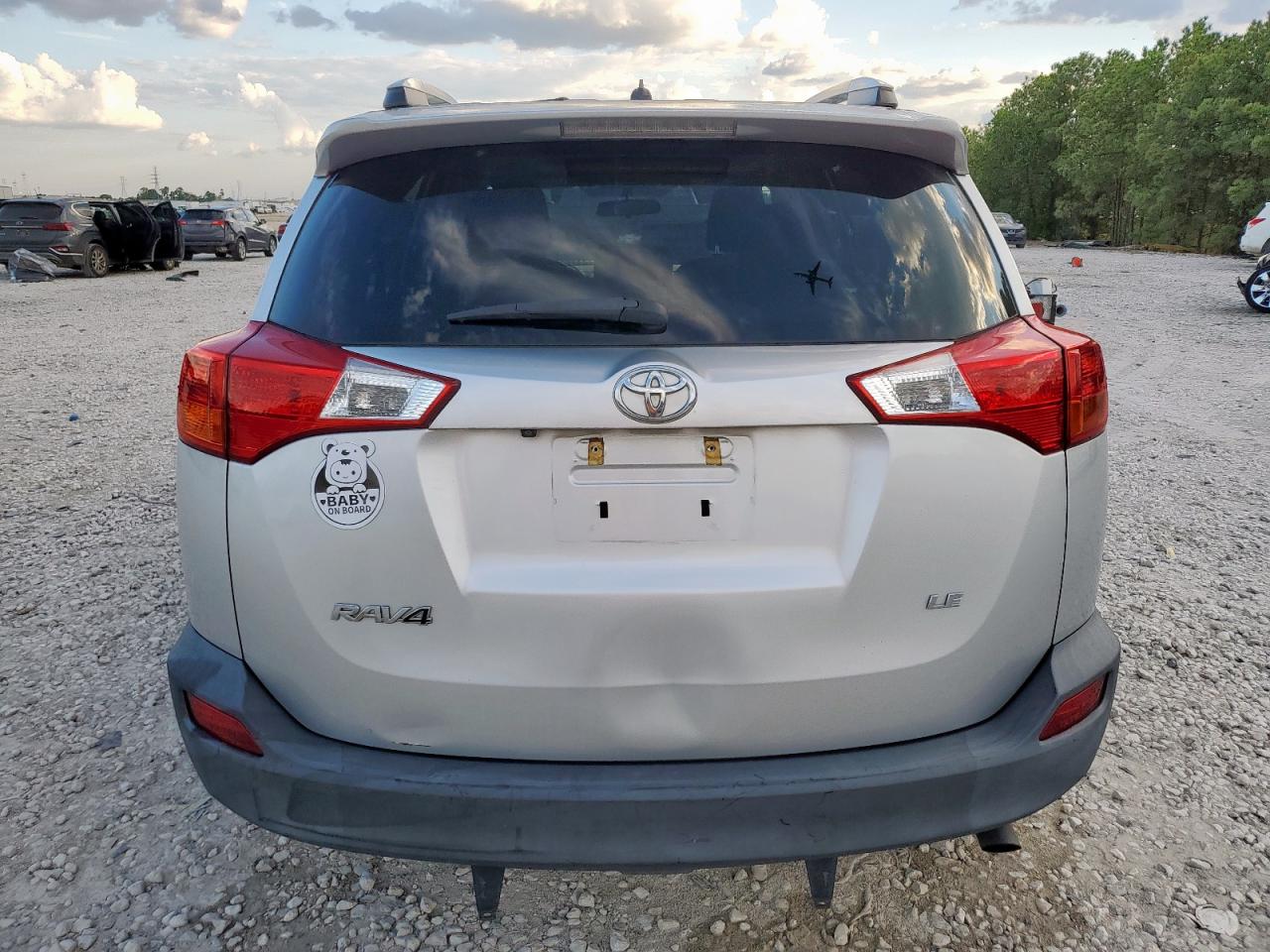 2013 TOYOTA RAV4 LE photo 11