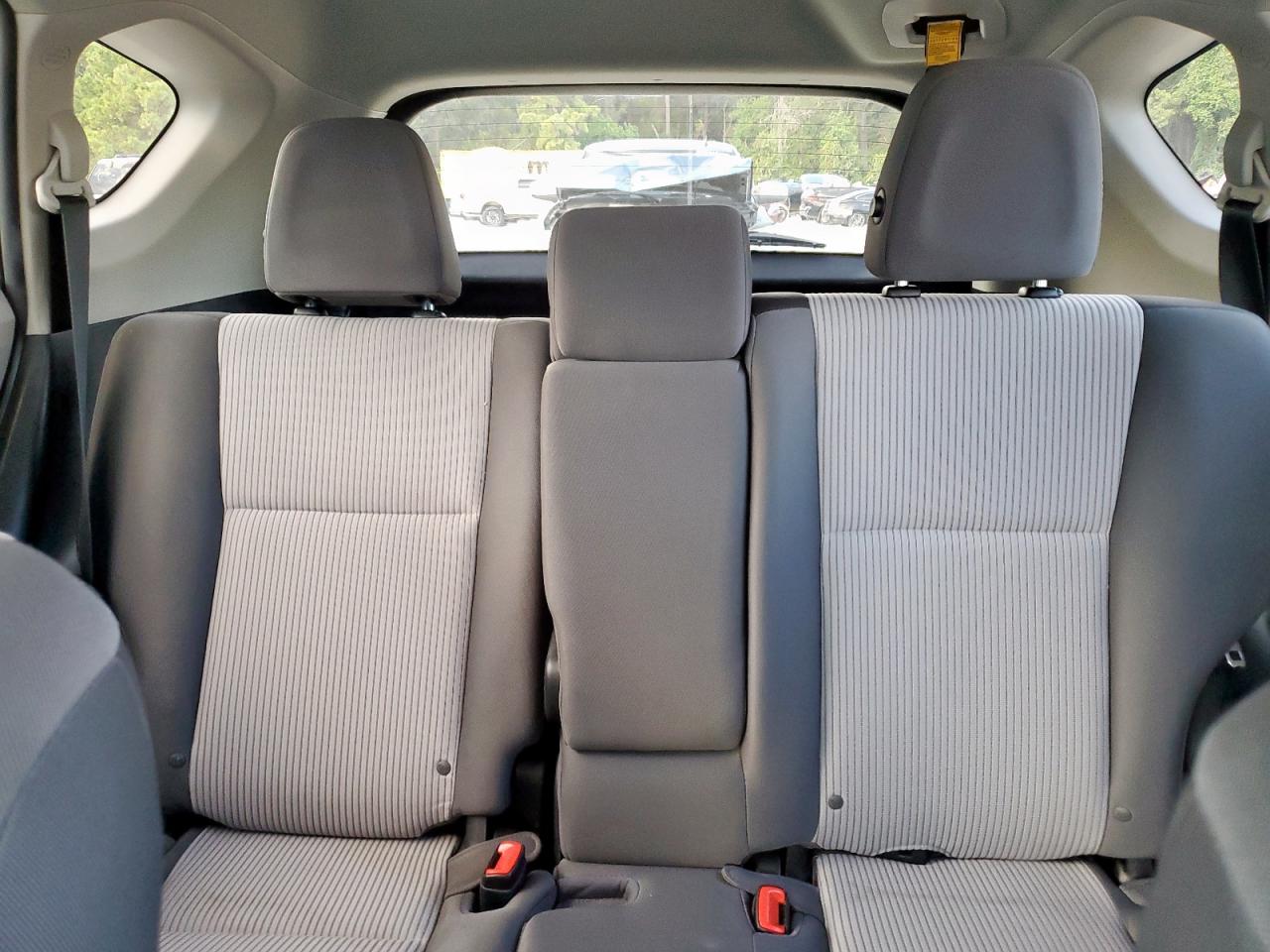 2013 TOYOTA RAV4 LE photo 19