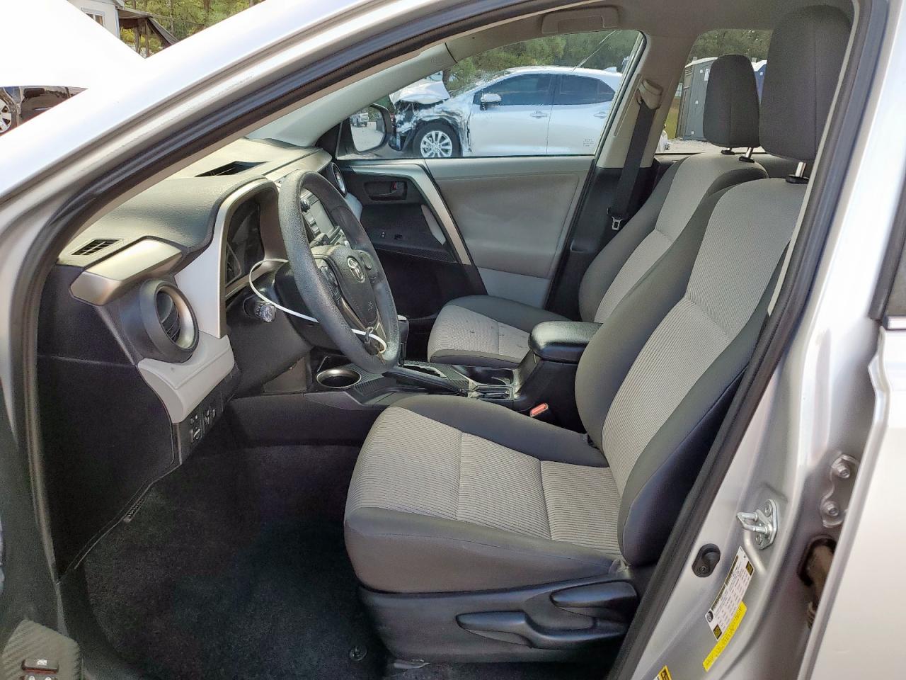 2013 TOYOTA RAV4 LE photo 13