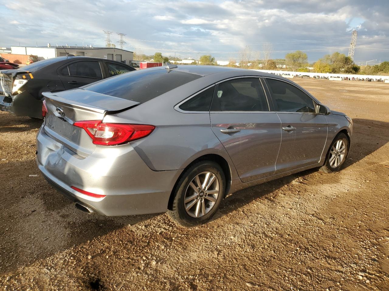 2016 HYUNDAI SONATA SE photo 5