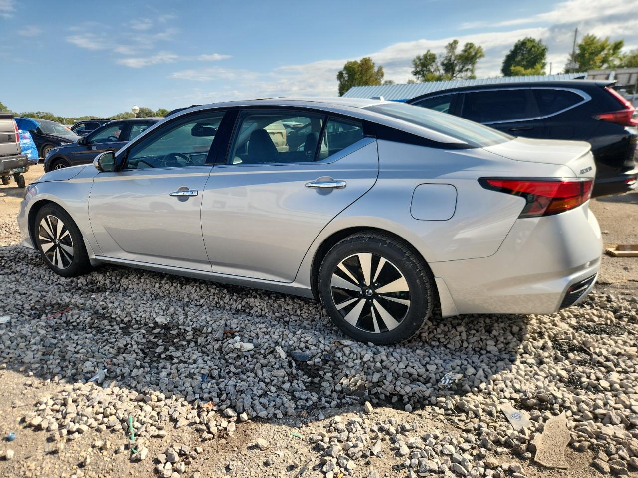2019 NISSAN ALTIMA SL photo 4