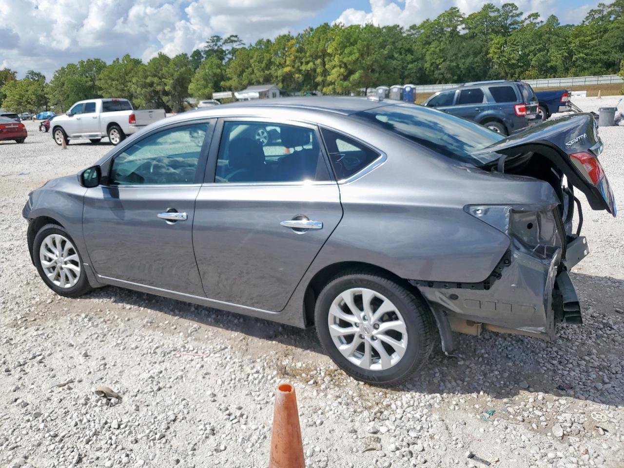 2019 NISSAN SENTRA SV photo 2