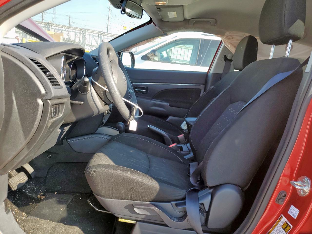 2024 MITSUBISHI OUTLANDER SPORT S photo 7