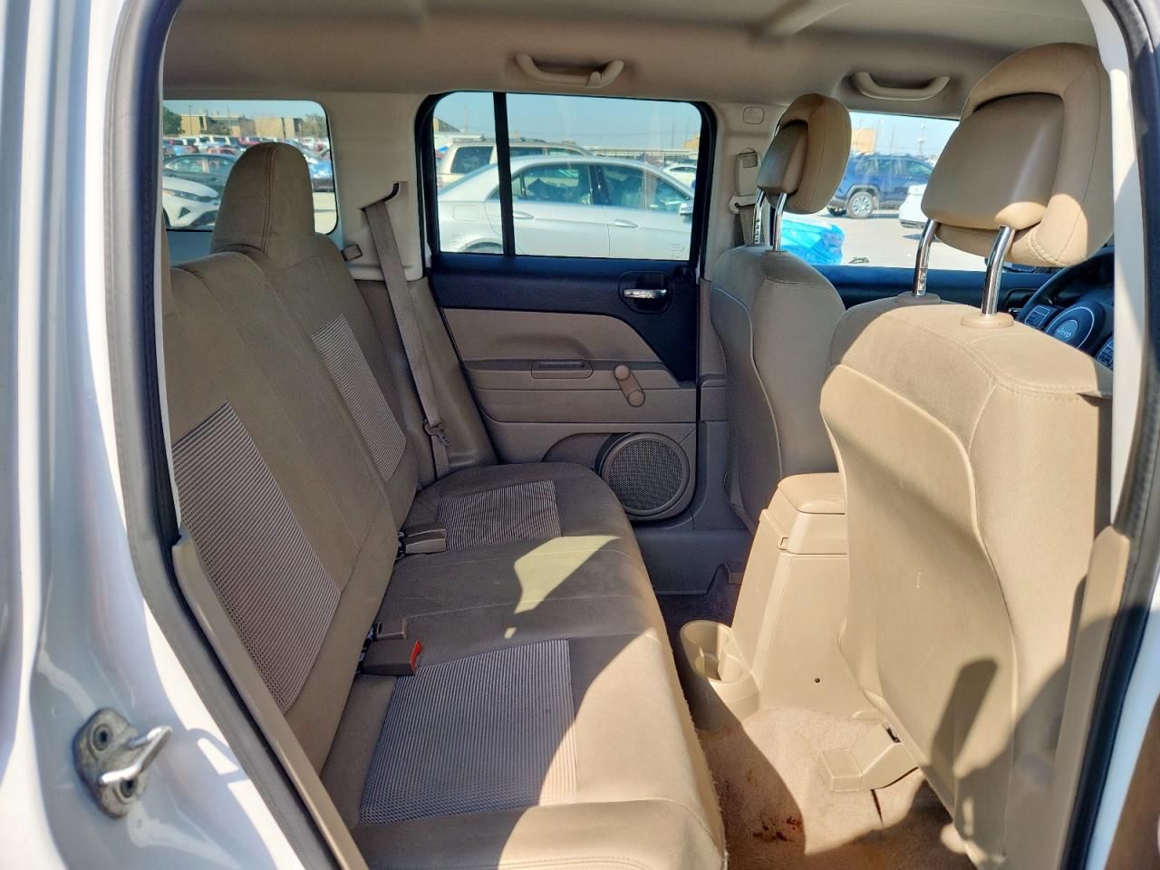 2014 JEEP PATRIOT SPORT photo 21