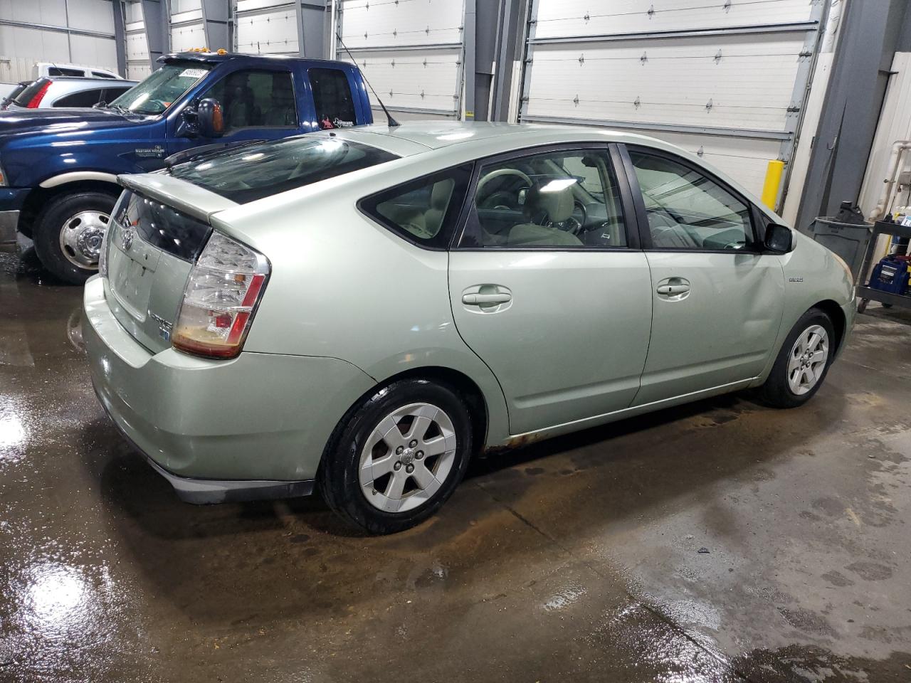 2008 TOYOTA PRIUS BASE photo 5