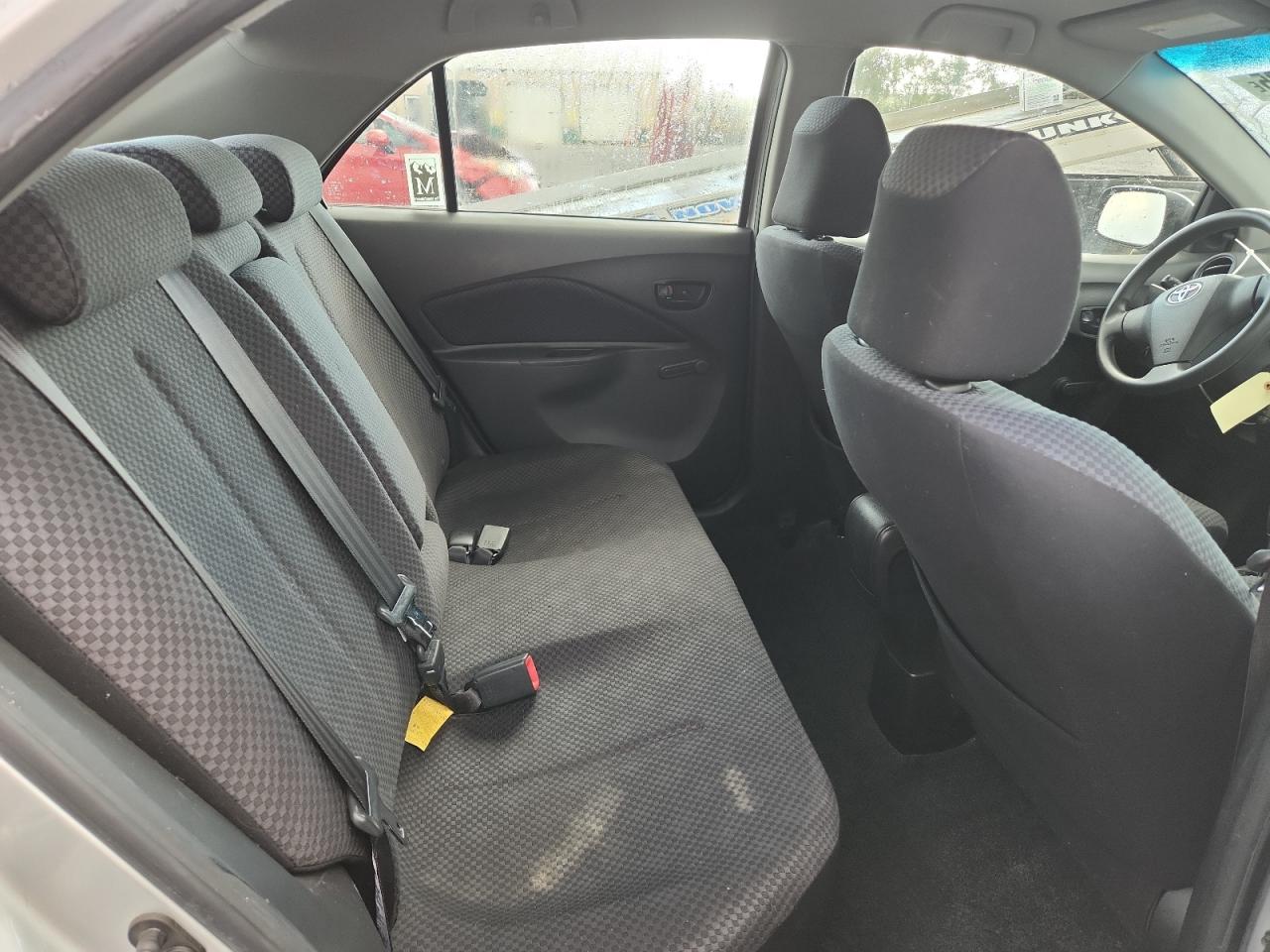 2007 TOYOTA YARIS photo 28