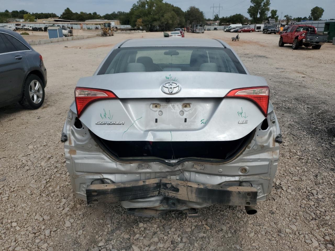 2017 TOYOTA COROLLA L photo 11