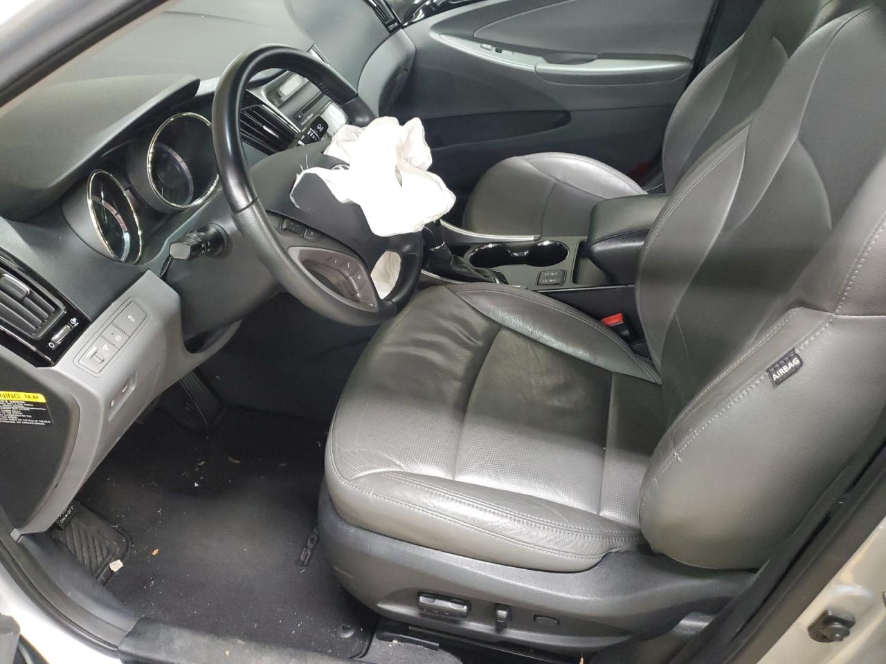 2013 HYUNDAI SONATA SE photo 13