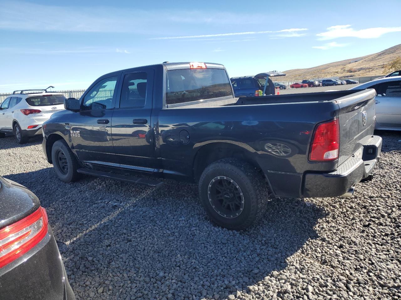 2017 RAM 1500 ST photo 3
