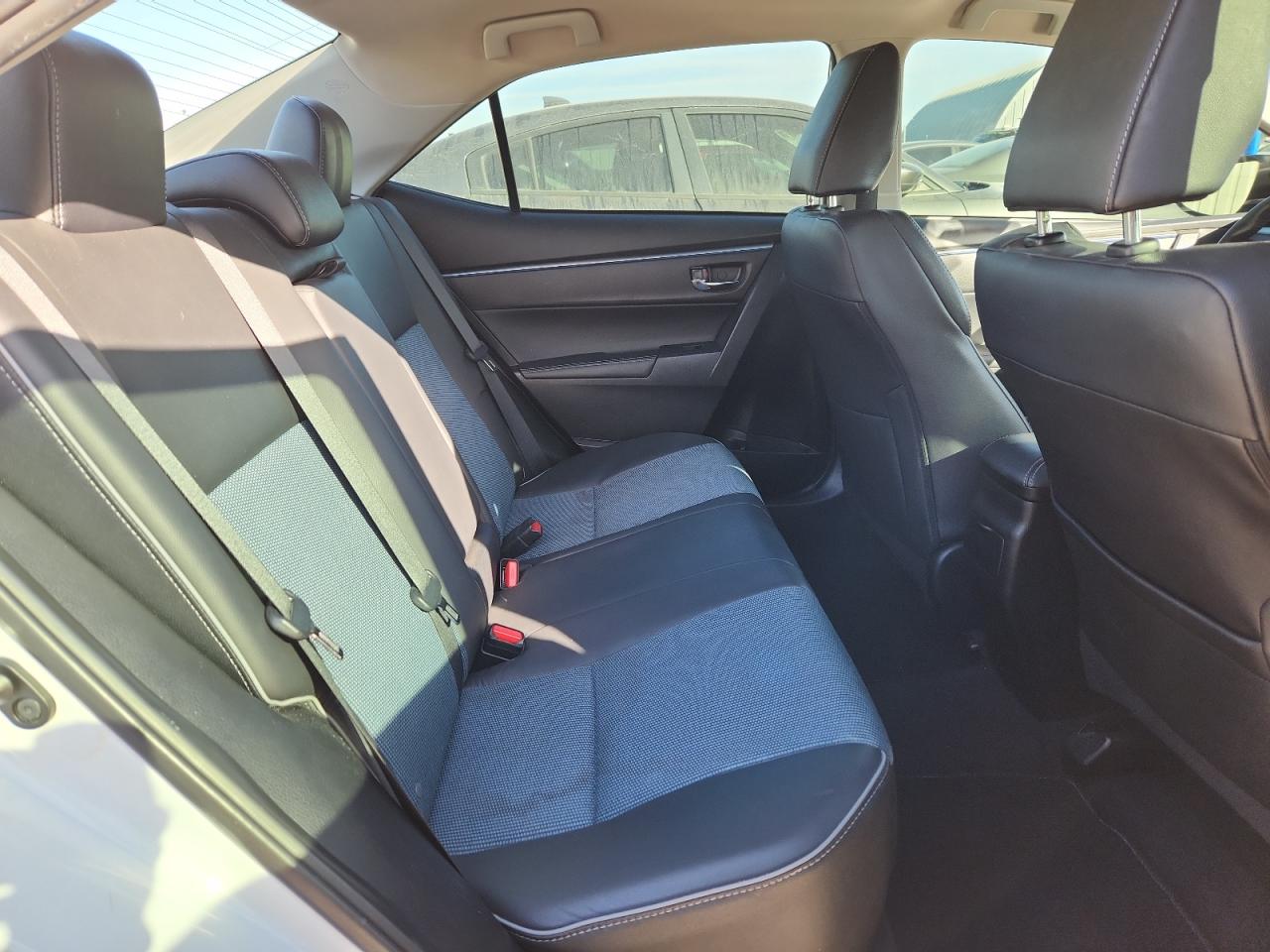 2015 TOYOTA COROLLA L photo 19
