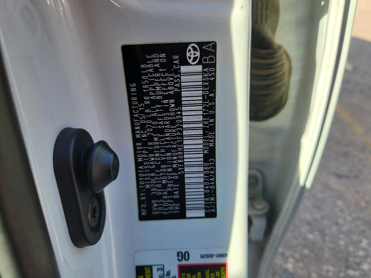 2015 TOYOTA COROLLA L photo 23