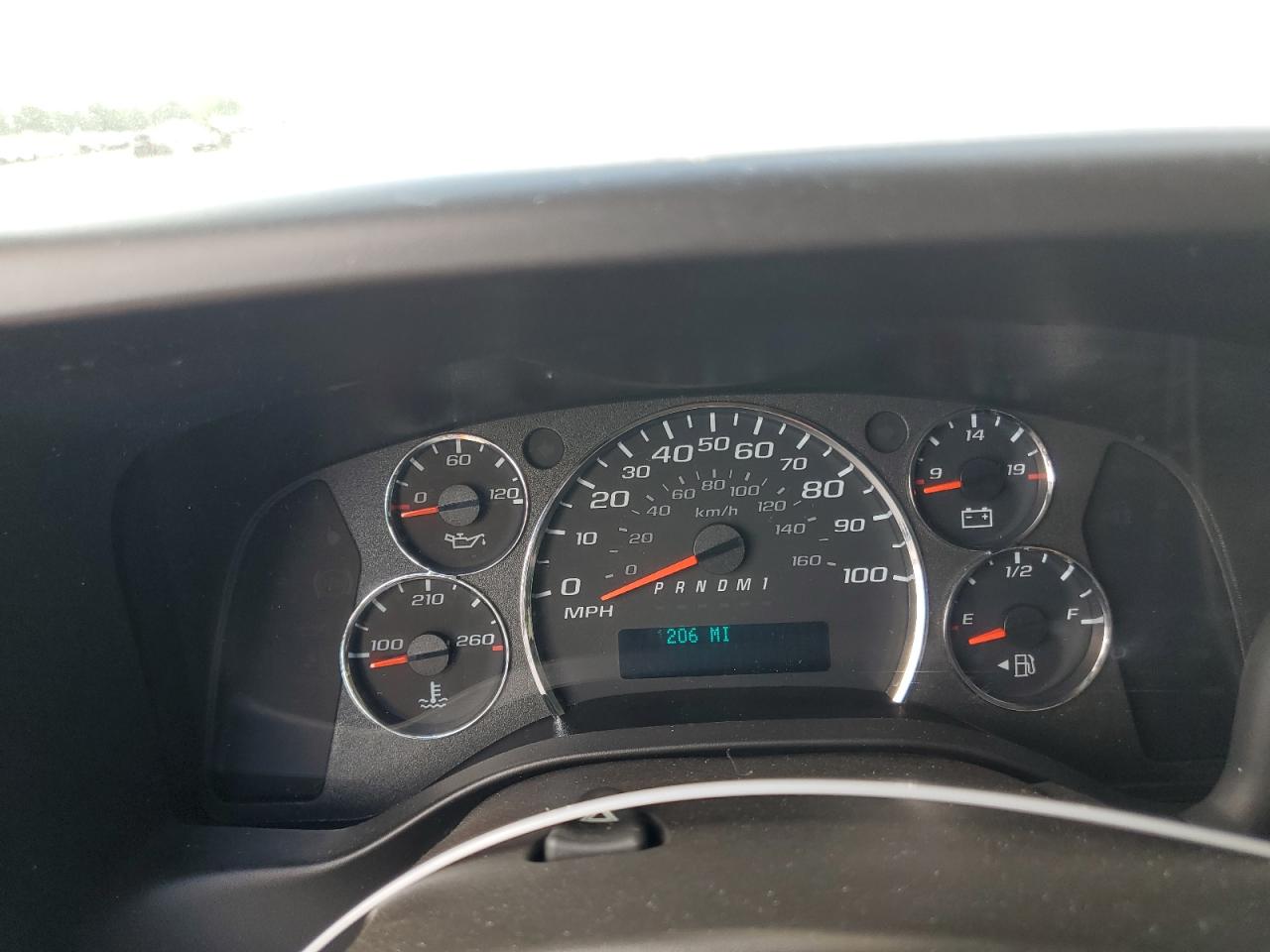 2022 GMC SAVANA G2500 photo 9