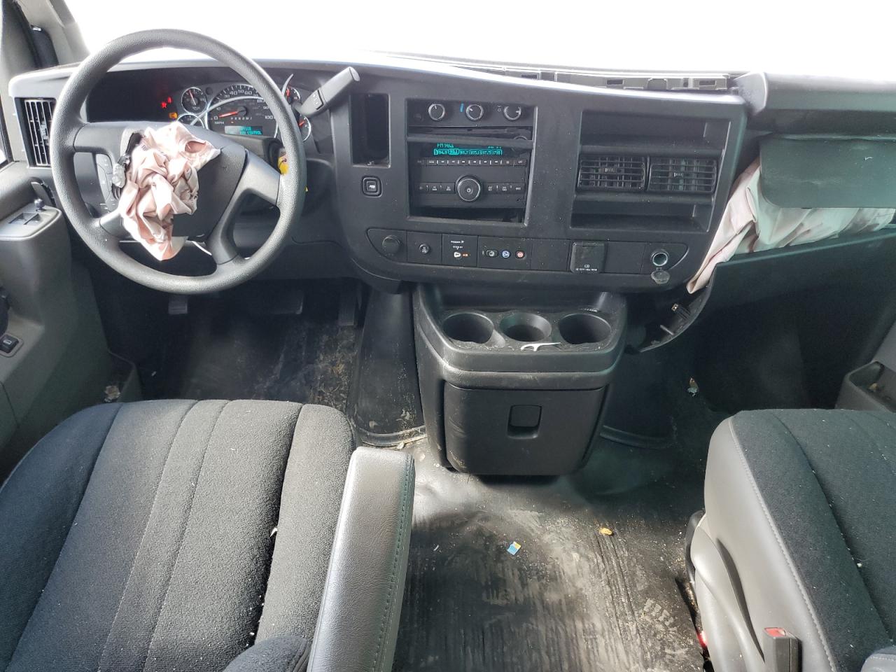 2022 GMC SAVANA G2500 photo 8