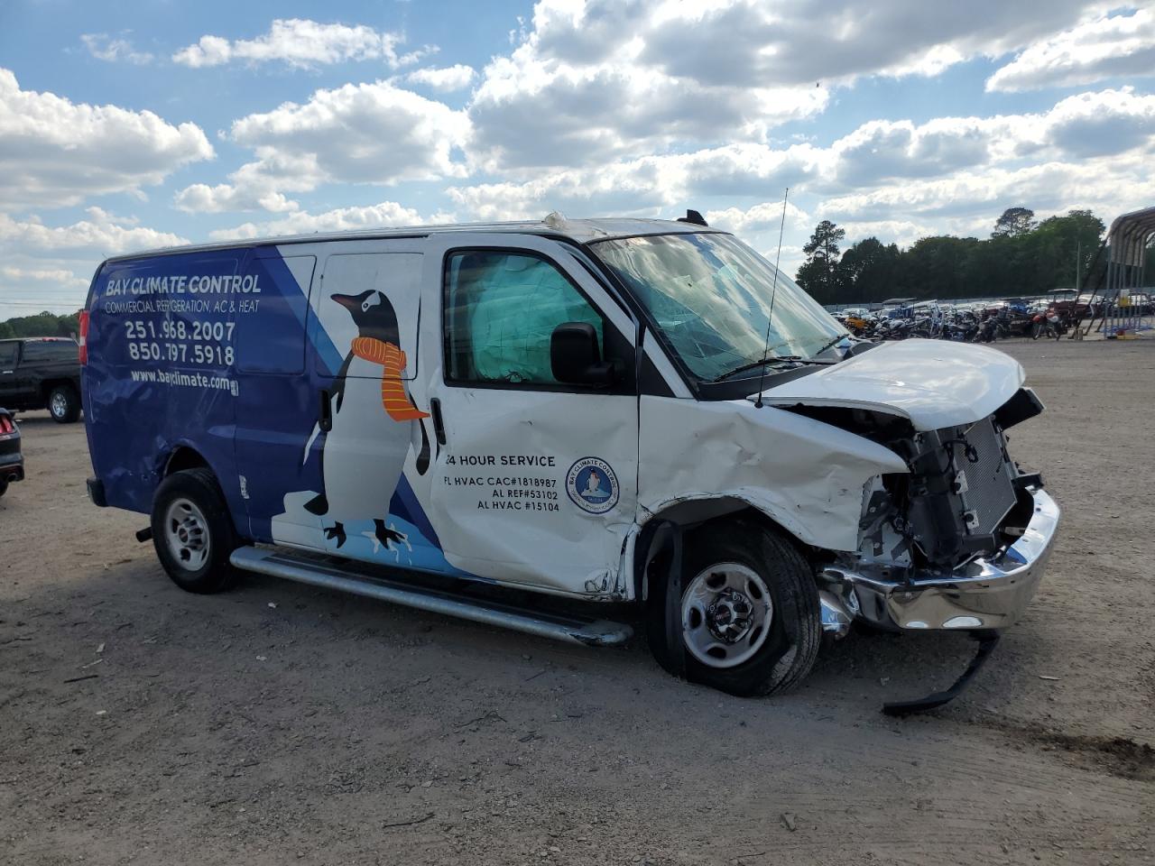 2022 GMC SAVANA G2500 photo 4