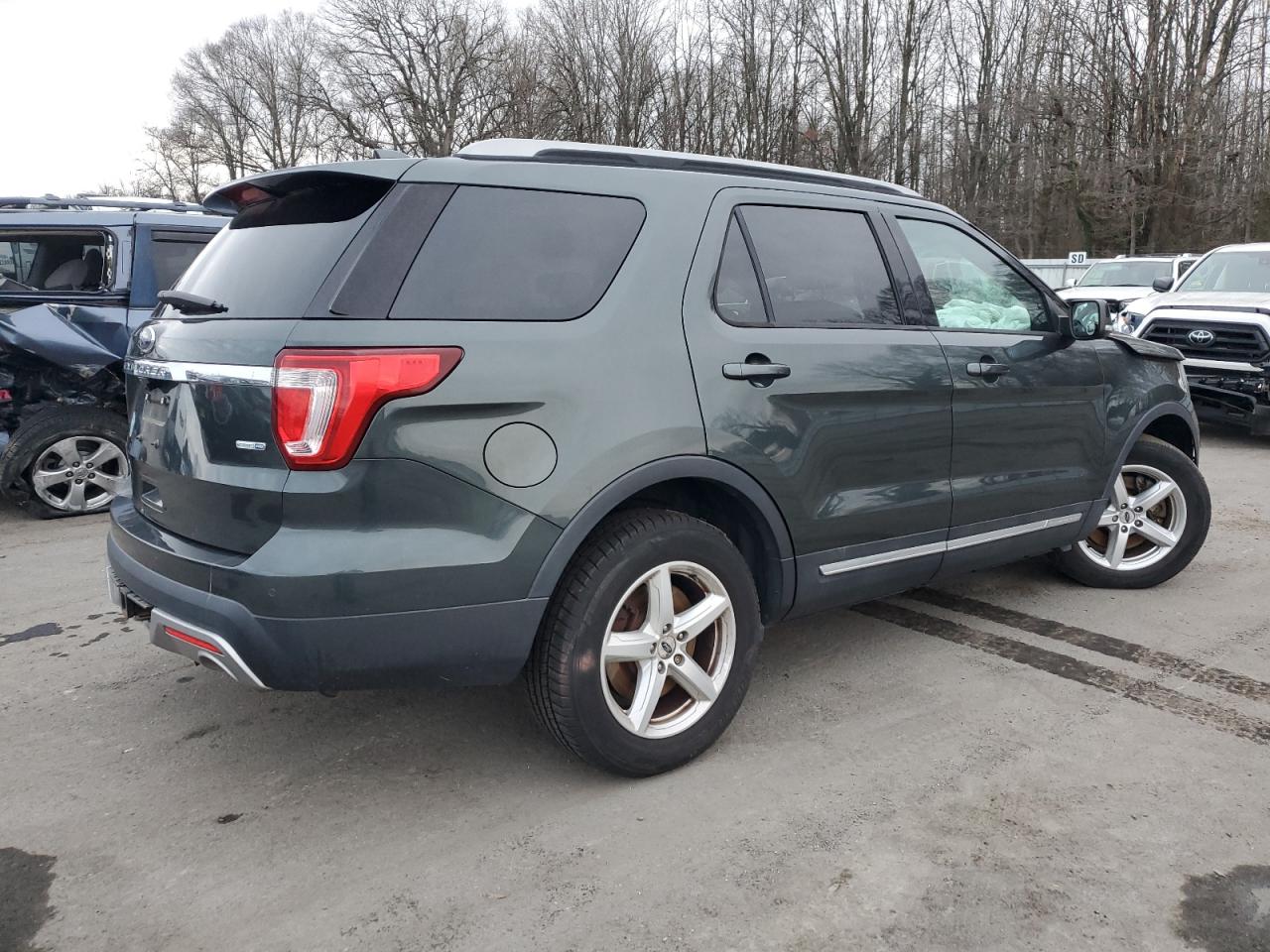 2016 FORD EXPLORER XLT photo 7