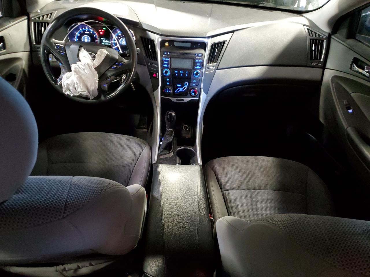 2013 HYUNDAI SONATA GLS photo 15