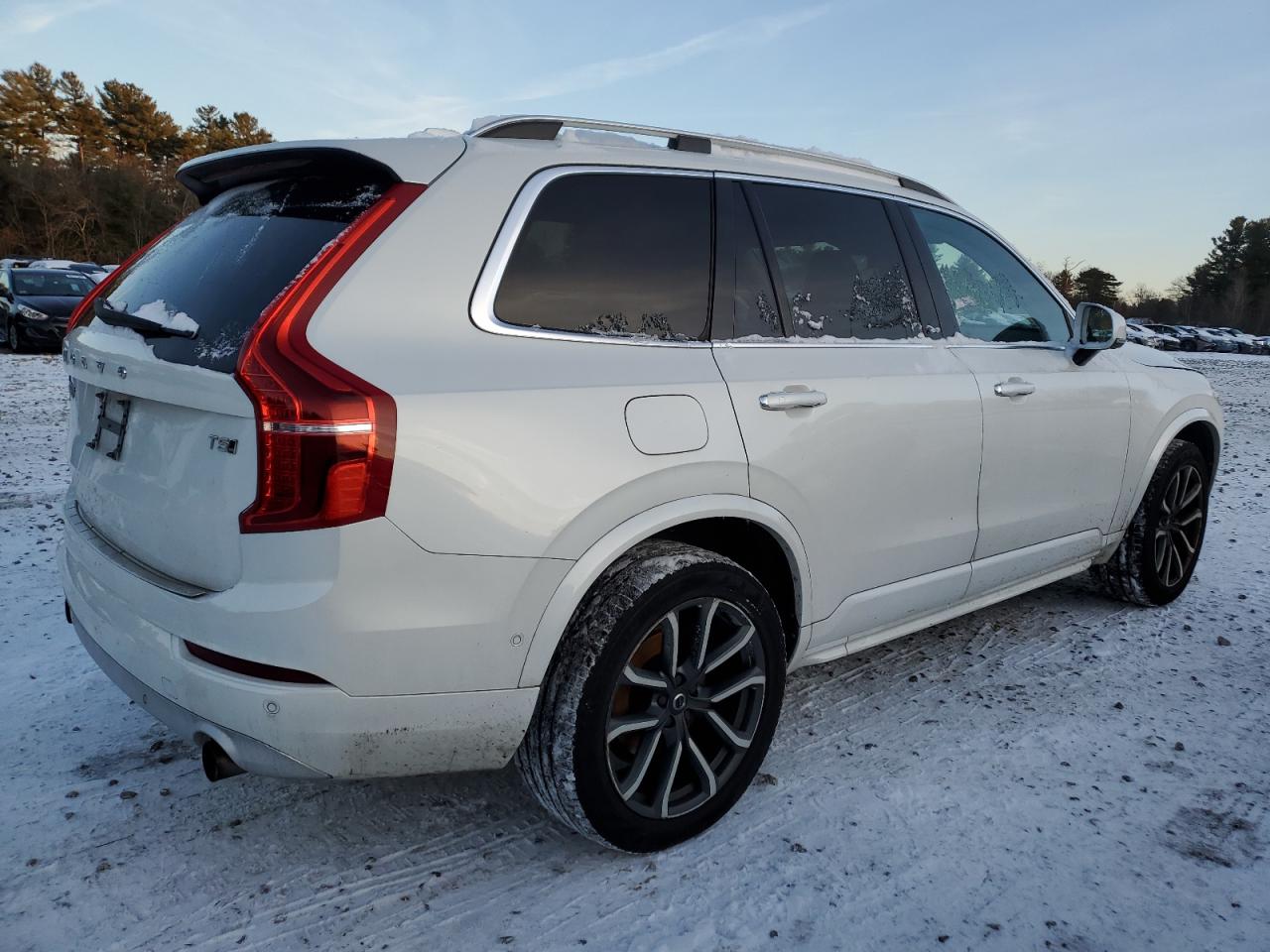 2018 VOLVO XC90 T5 photo 5