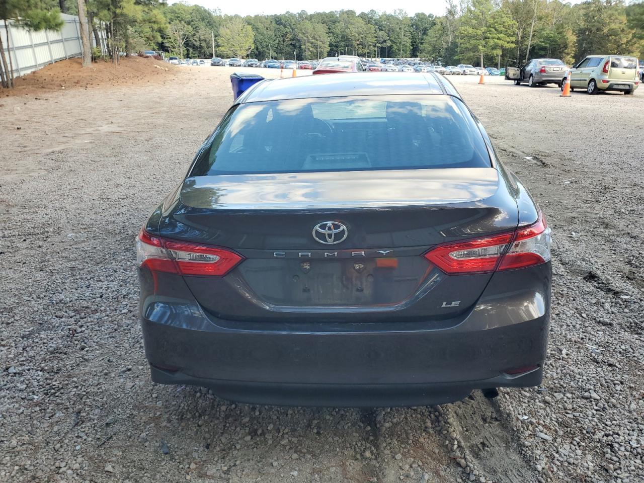 2018 TOYOTA CAMRY L photo 11
