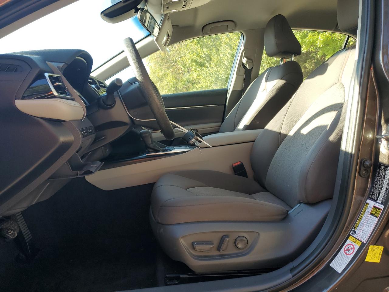 2018 TOYOTA CAMRY L photo 13