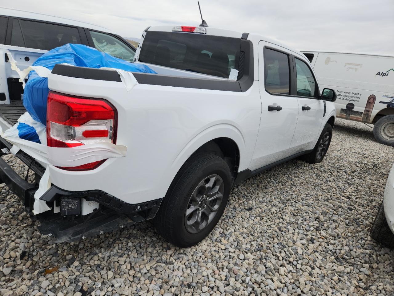 2024 FORD MAVERICK XLT photo 3