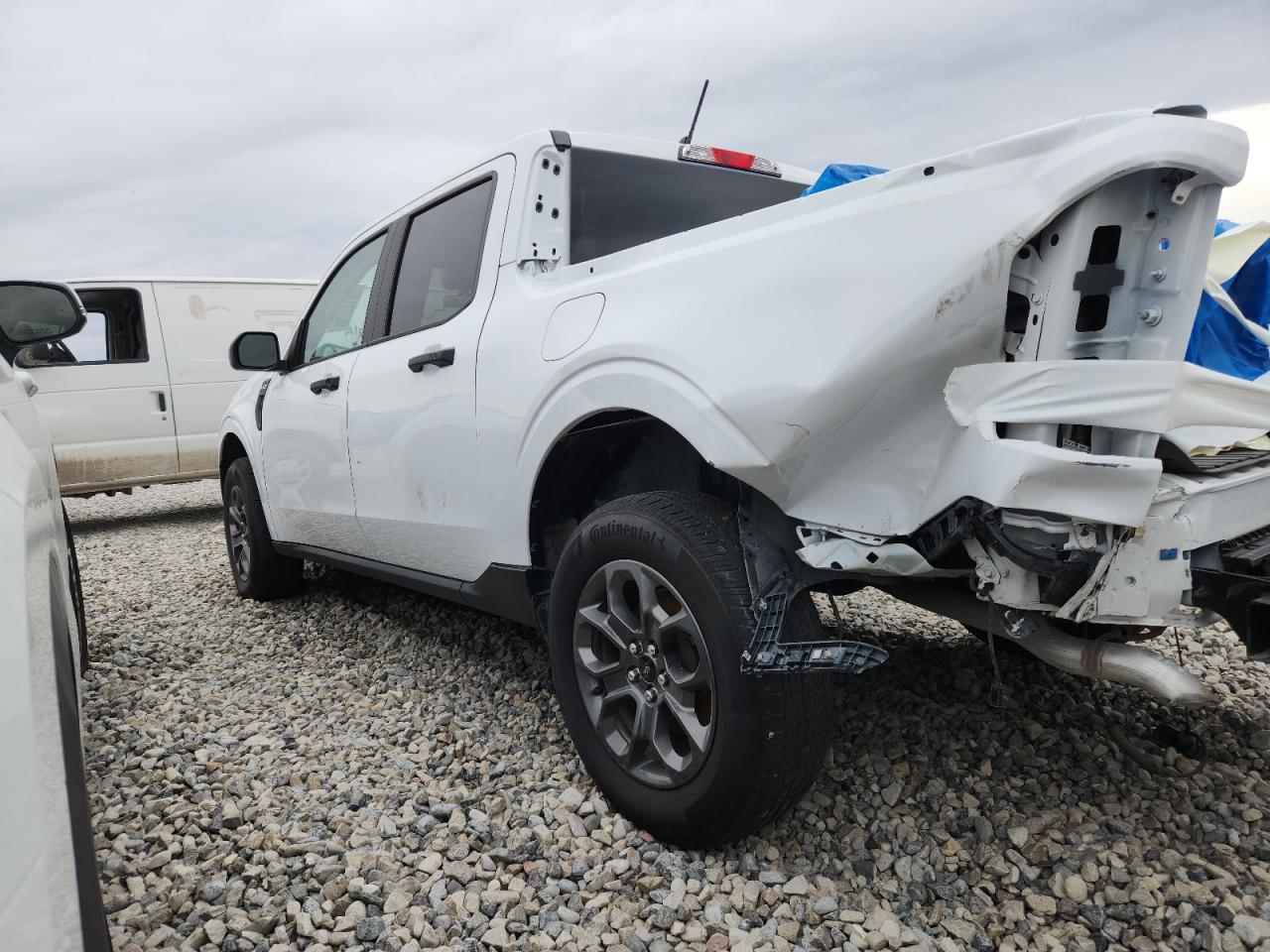 2024 FORD MAVERICK XLT photo 2