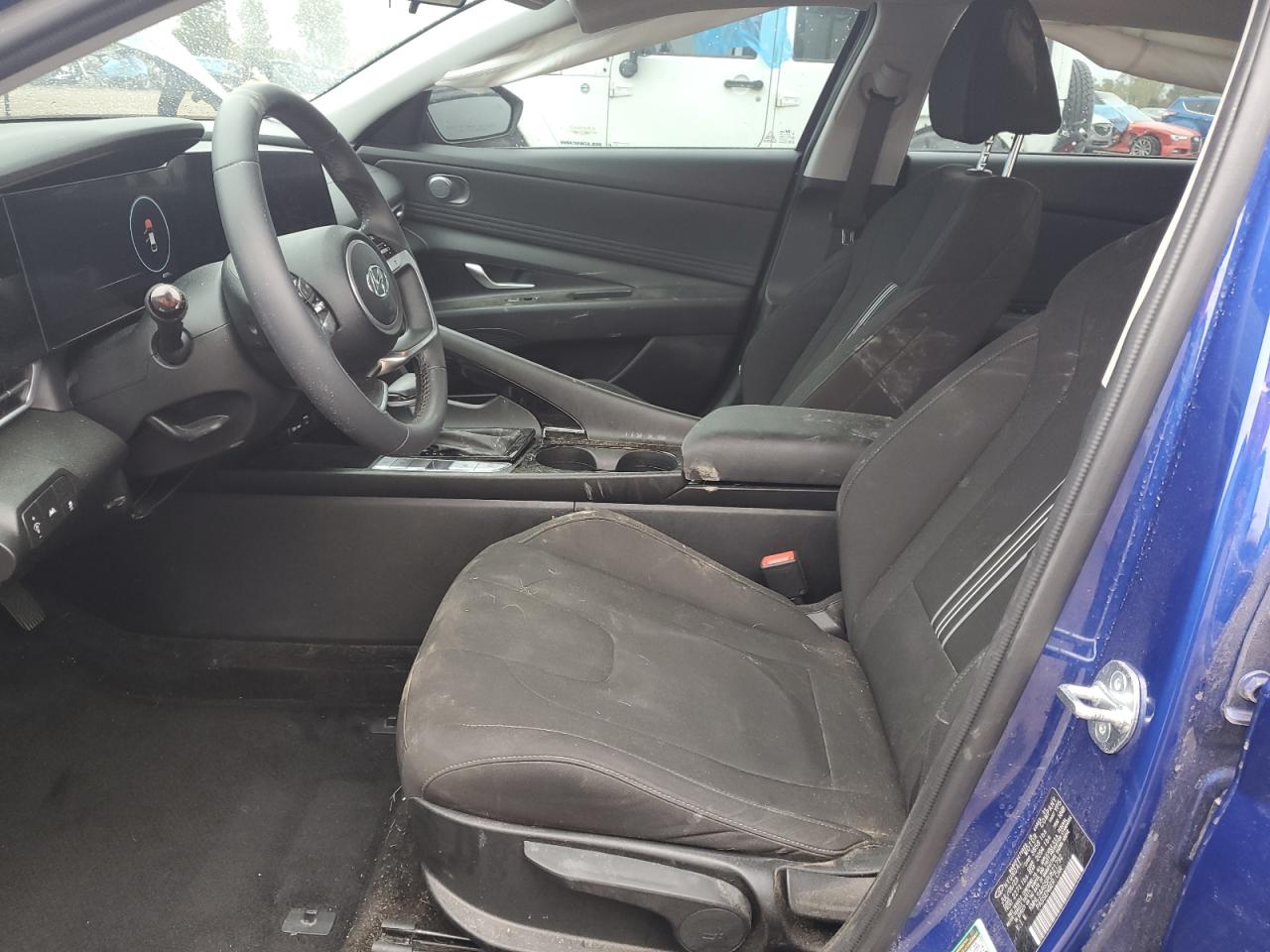 2023 HYUNDAI ELANTRA SEL photo 13