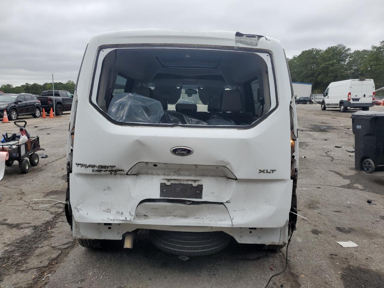 2015 FORD TRANSIT CONNECT XLT photo 11