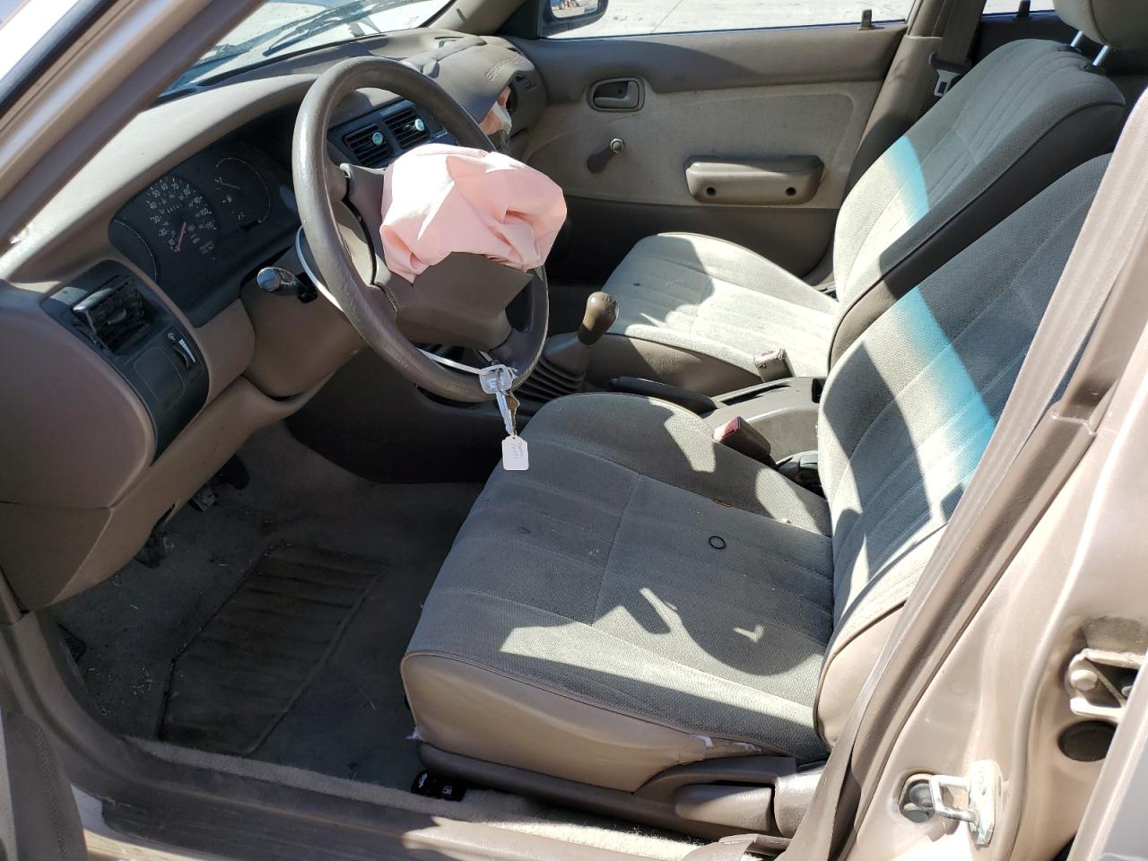 1996 TOYOTA COROLLA BASE photo 13