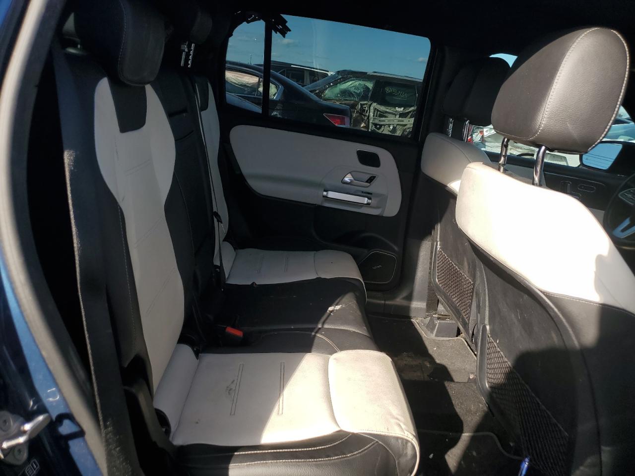 2021 MERCEDES-BENZ GLB 250 4MATIC photo 10
