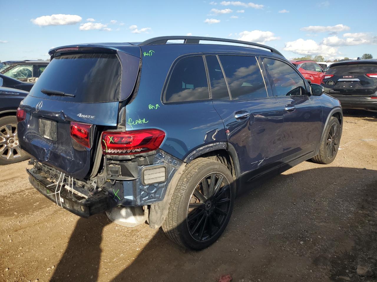 2021 MERCEDES-BENZ GLB 250 4MATIC photo 3