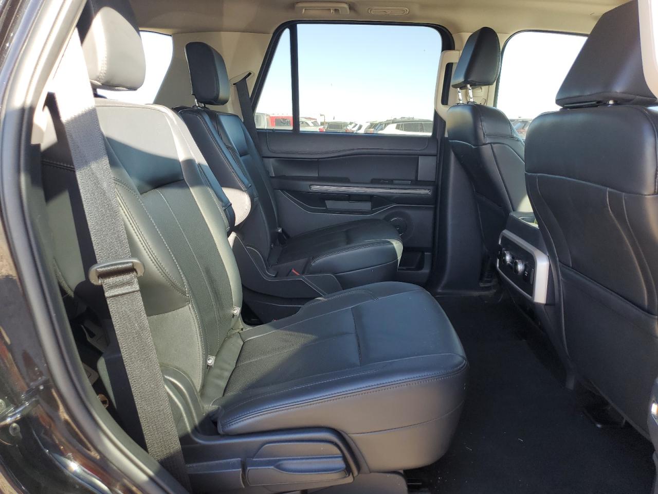2024 FORD EXPEDITION XLT photo 11
