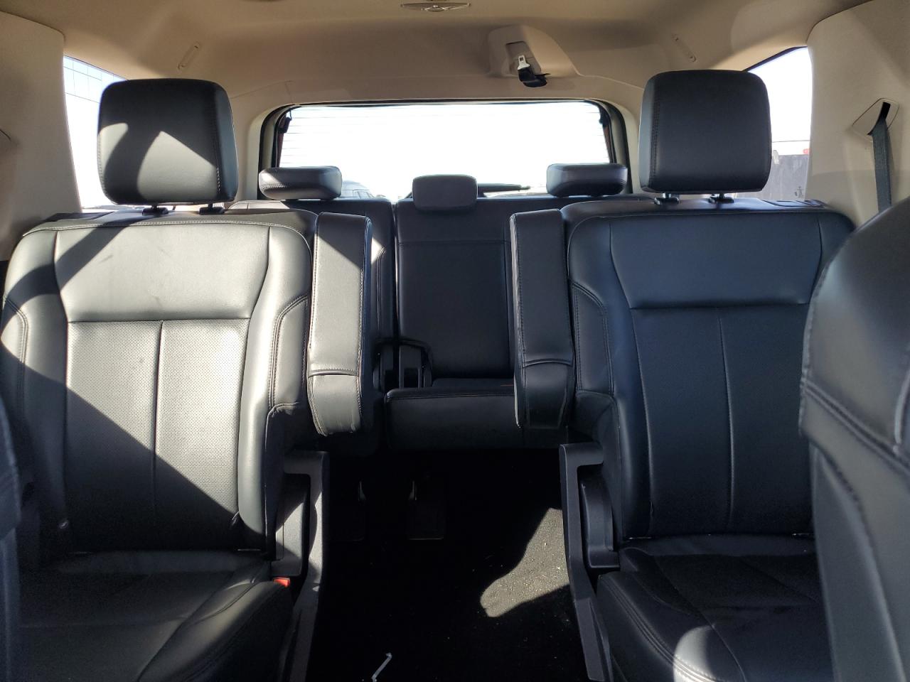 2024 FORD EXPEDITION XLT photo 10