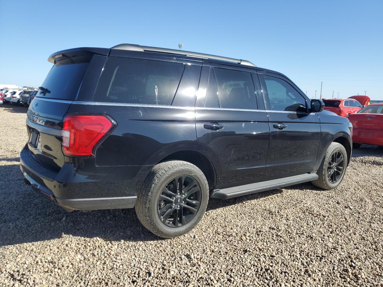 2024 FORD EXPEDITION XLT photo 3
