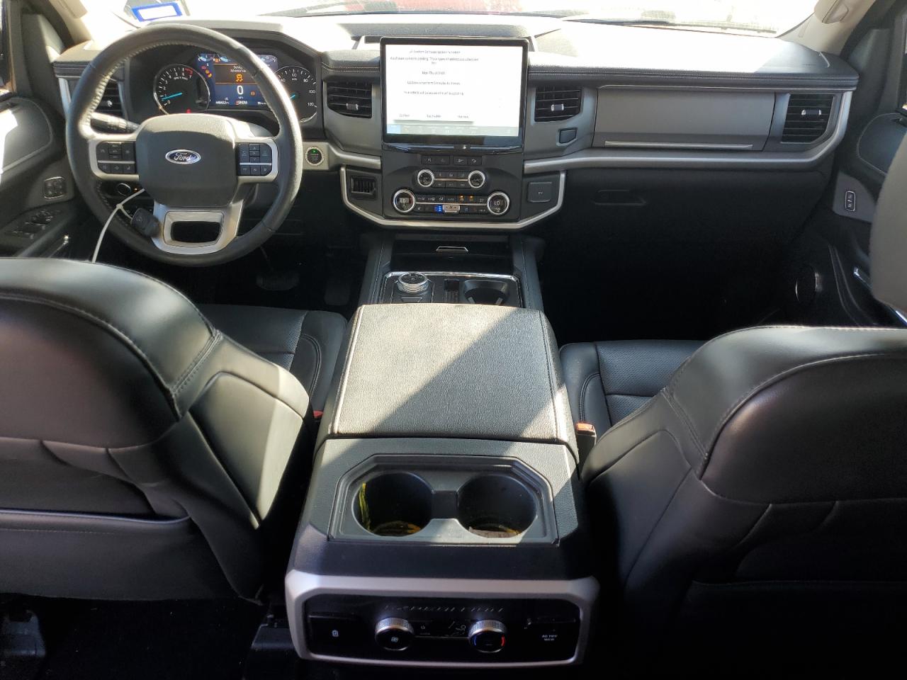 2024 FORD EXPEDITION XLT photo 8