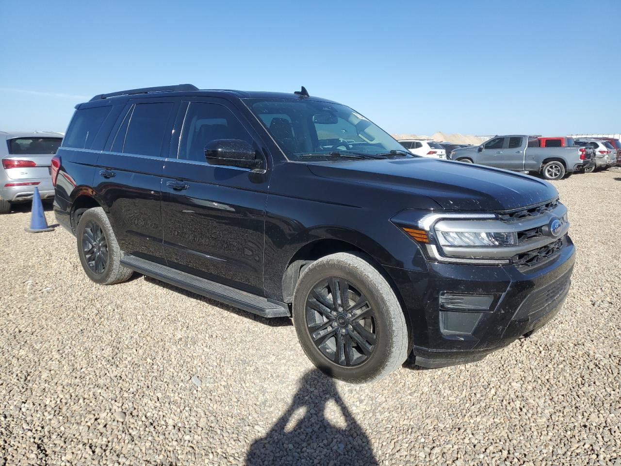2024 FORD EXPEDITION XLT photo 4