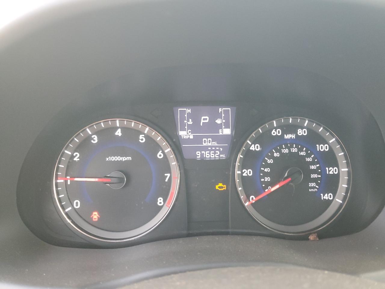 2016 HYUNDAI ACCENT SE photo 9