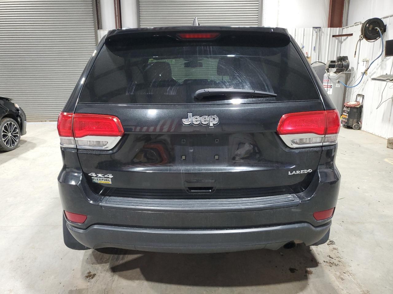 2014 JEEP GRAND CHEROKEE LAREDO photo 11