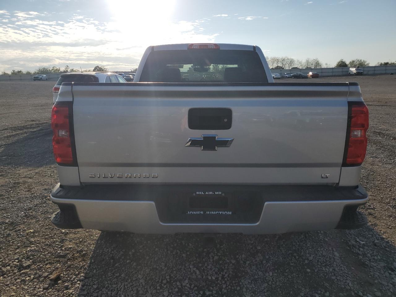 2017 CHEVROLET SILVERADO K1500 LT photo 6