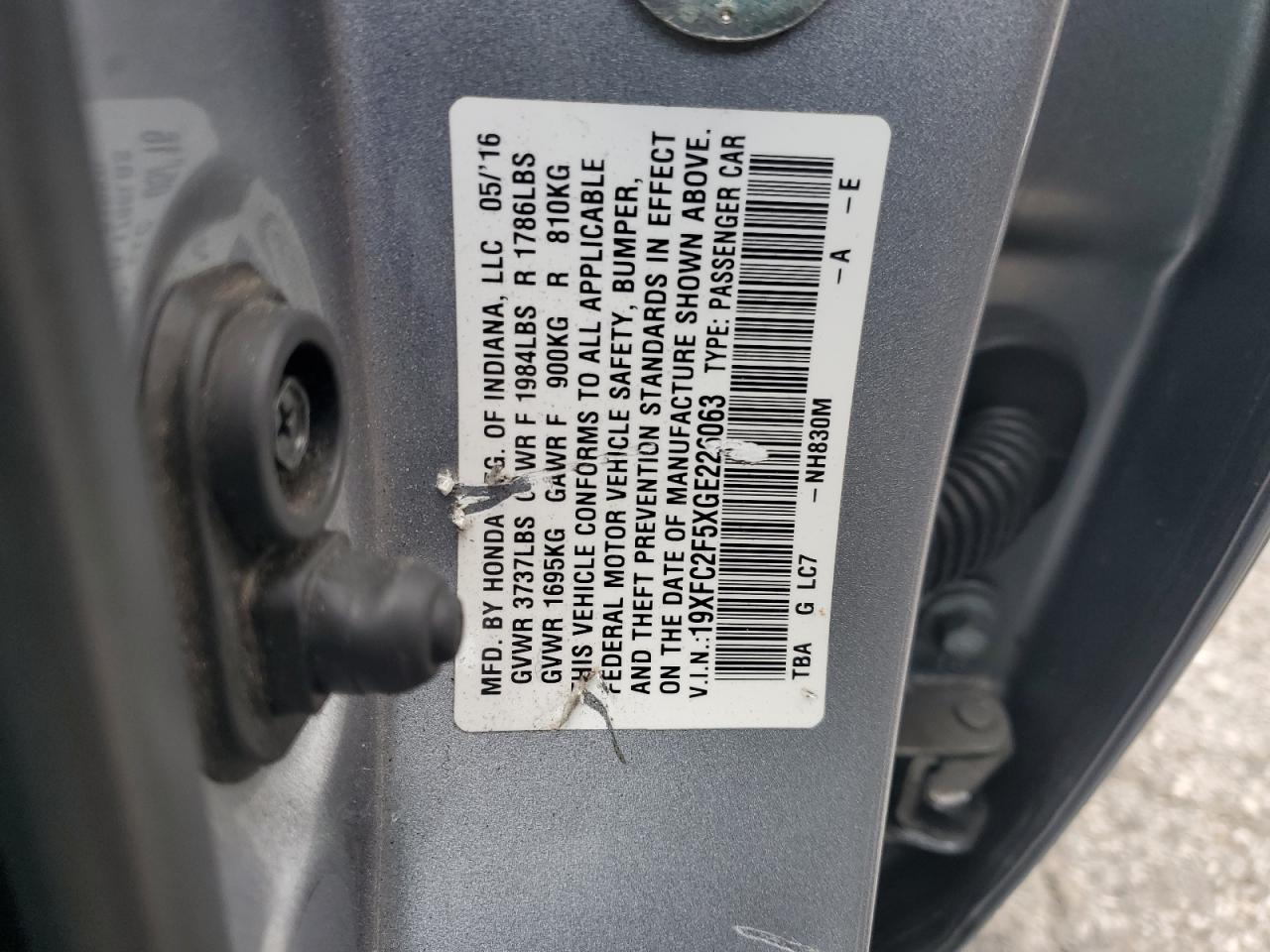 2016 HONDA CIVIC LX photo 25