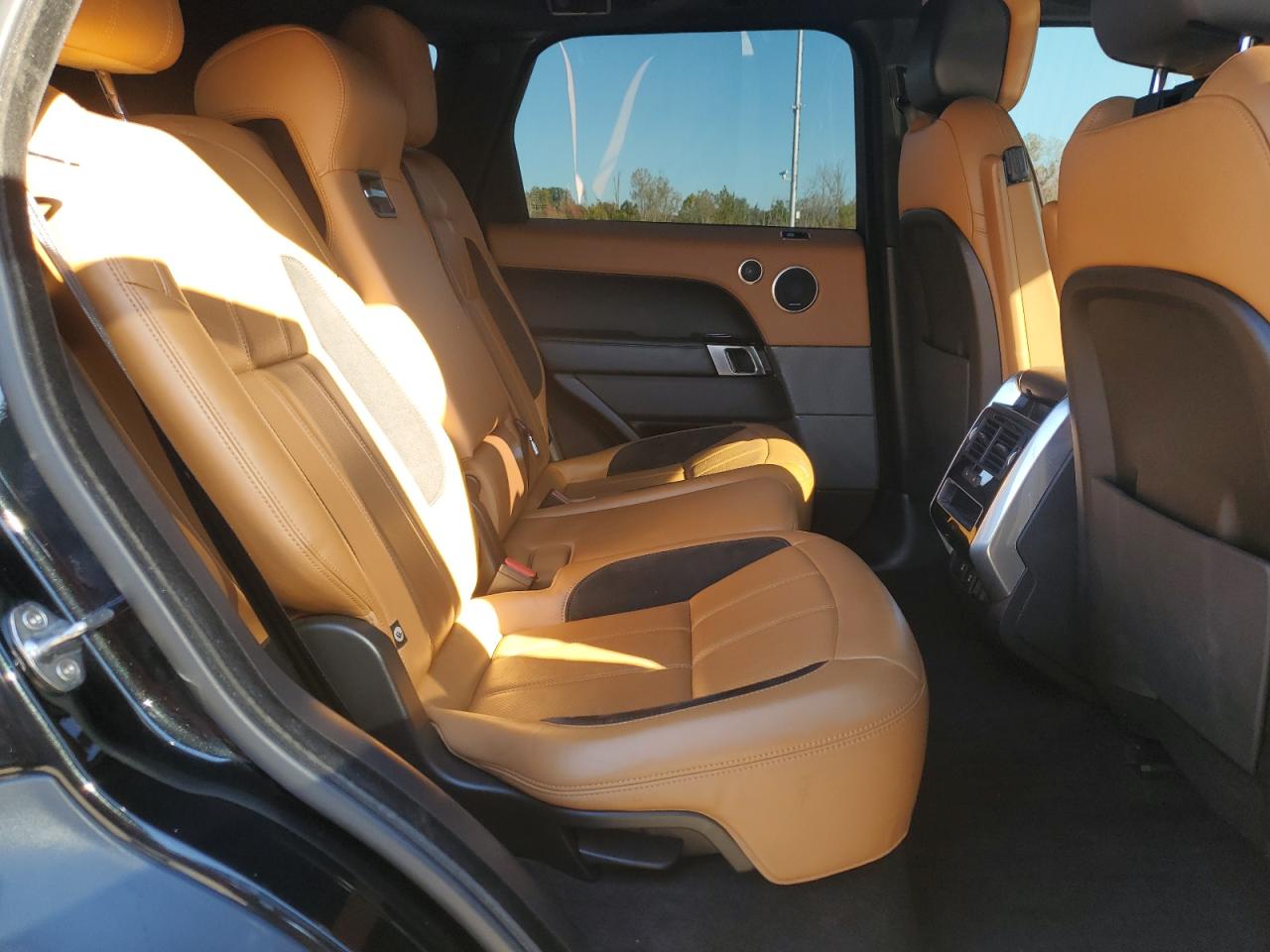 2020 LAND ROVER RANGE ROVER SPORT P525 HSE photo 21